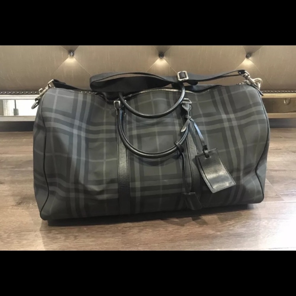 BURBERRY BRIT CHECK DUFFLE BAG 100000% Authentic.